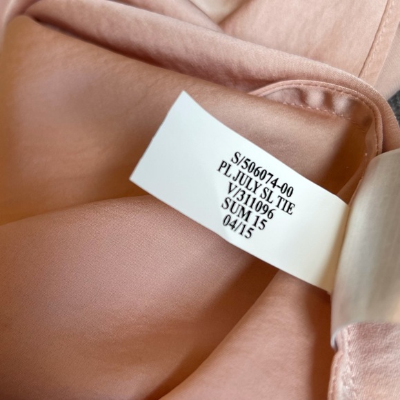 Banana Republic high low dress NWT
FREE SHIPPING - Picture 9 of 13